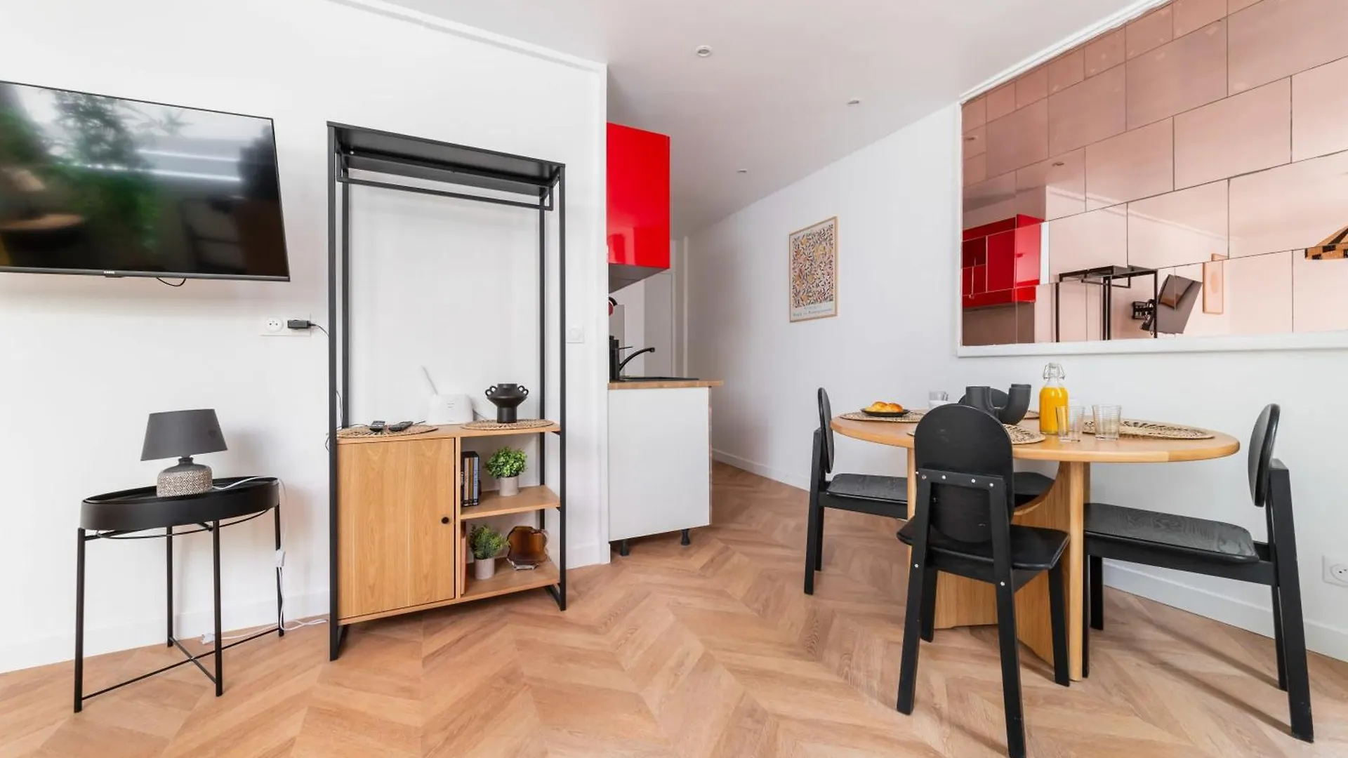 Appartement Tout Equipe Et Cosy Paris 18 - 4P 0*,