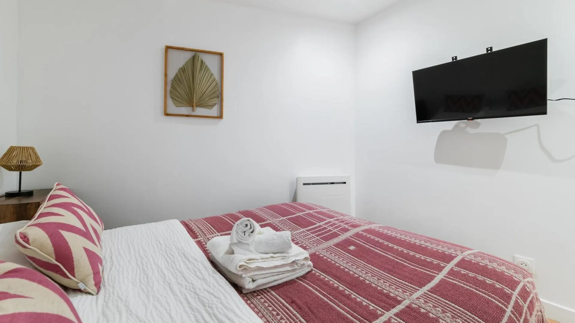 Appartement Tout Equipe Et Cosy Paris 18 - 4P Apartment